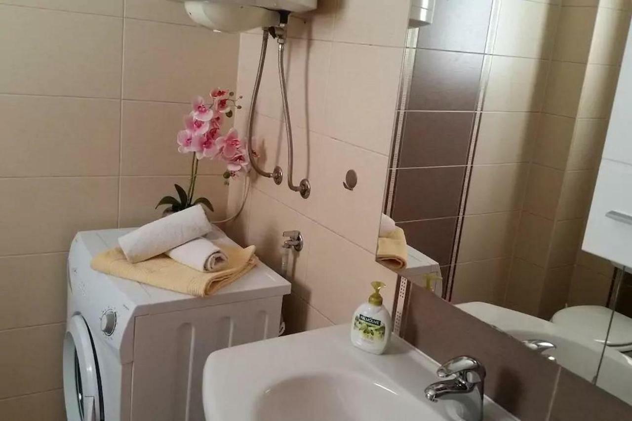Cozy Apartment With Sea View Kaštela 外观 照片